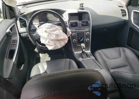 2016 Volvo Xc60 T5 Premier из США, поврежденный, VIN YV4612RK6G2785501